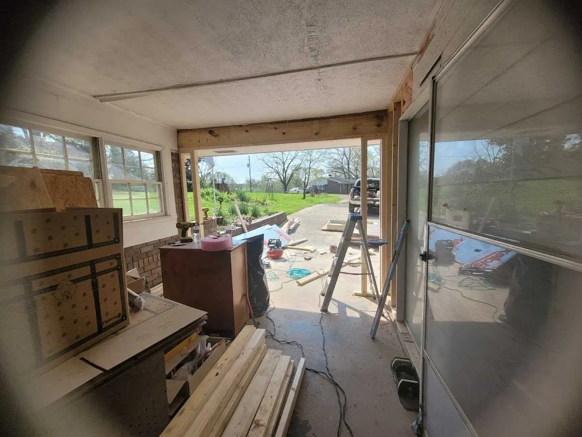 Air movers and dehumidifier for Drying & Dehumidification in Schuyler